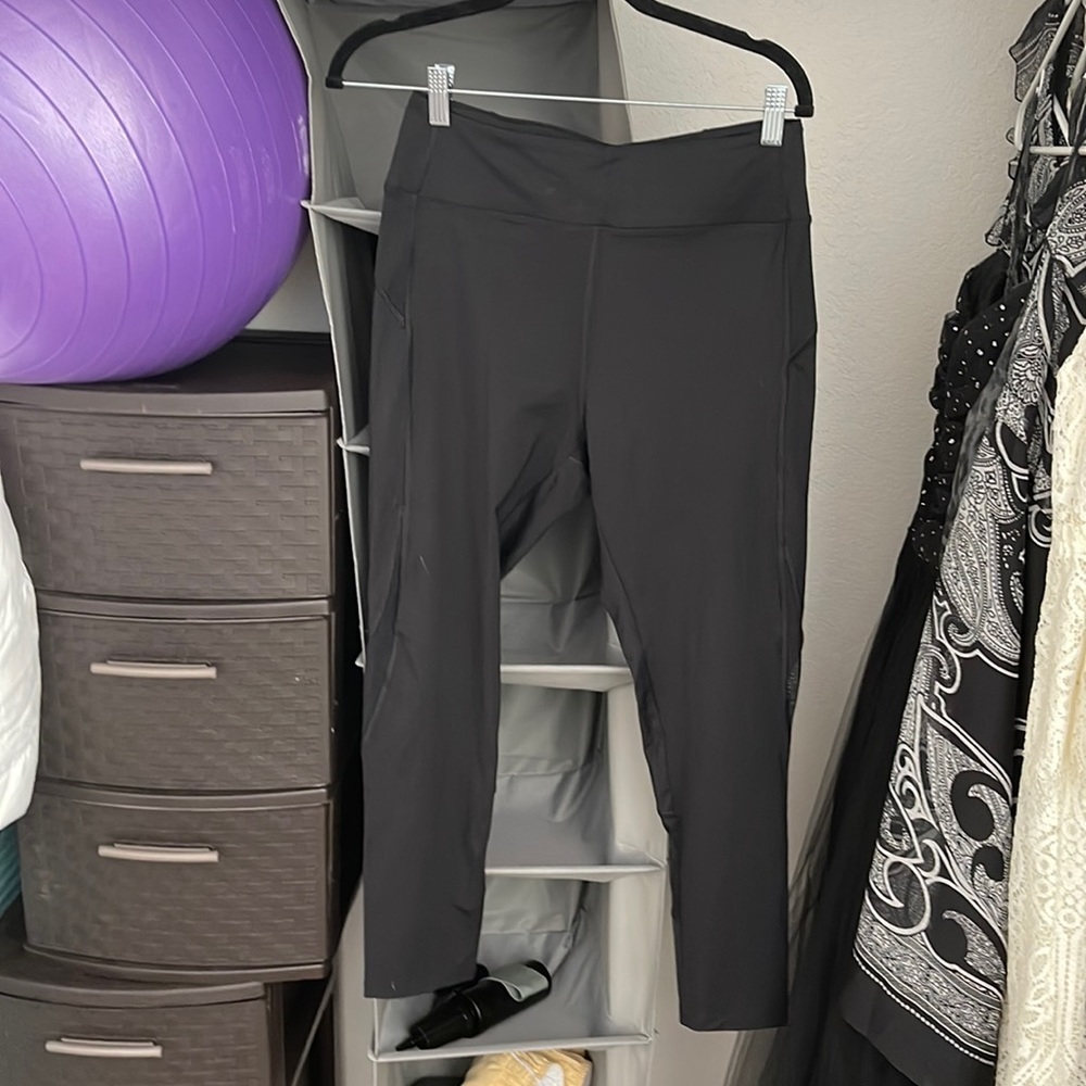 Black leggings